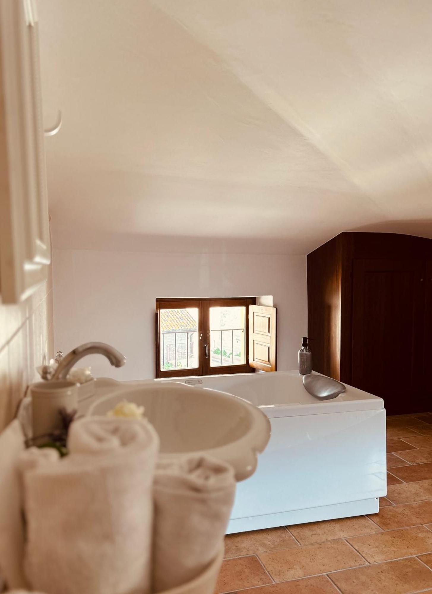 Locale Guest House Пиетралунга Екстериор снимка